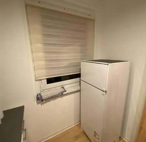 Gemütliche Mit Smart-tv Und Großem Balkon Berlín